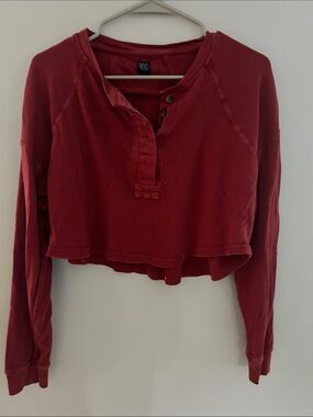 BDG Cropped Henley Sweatshirt in Red